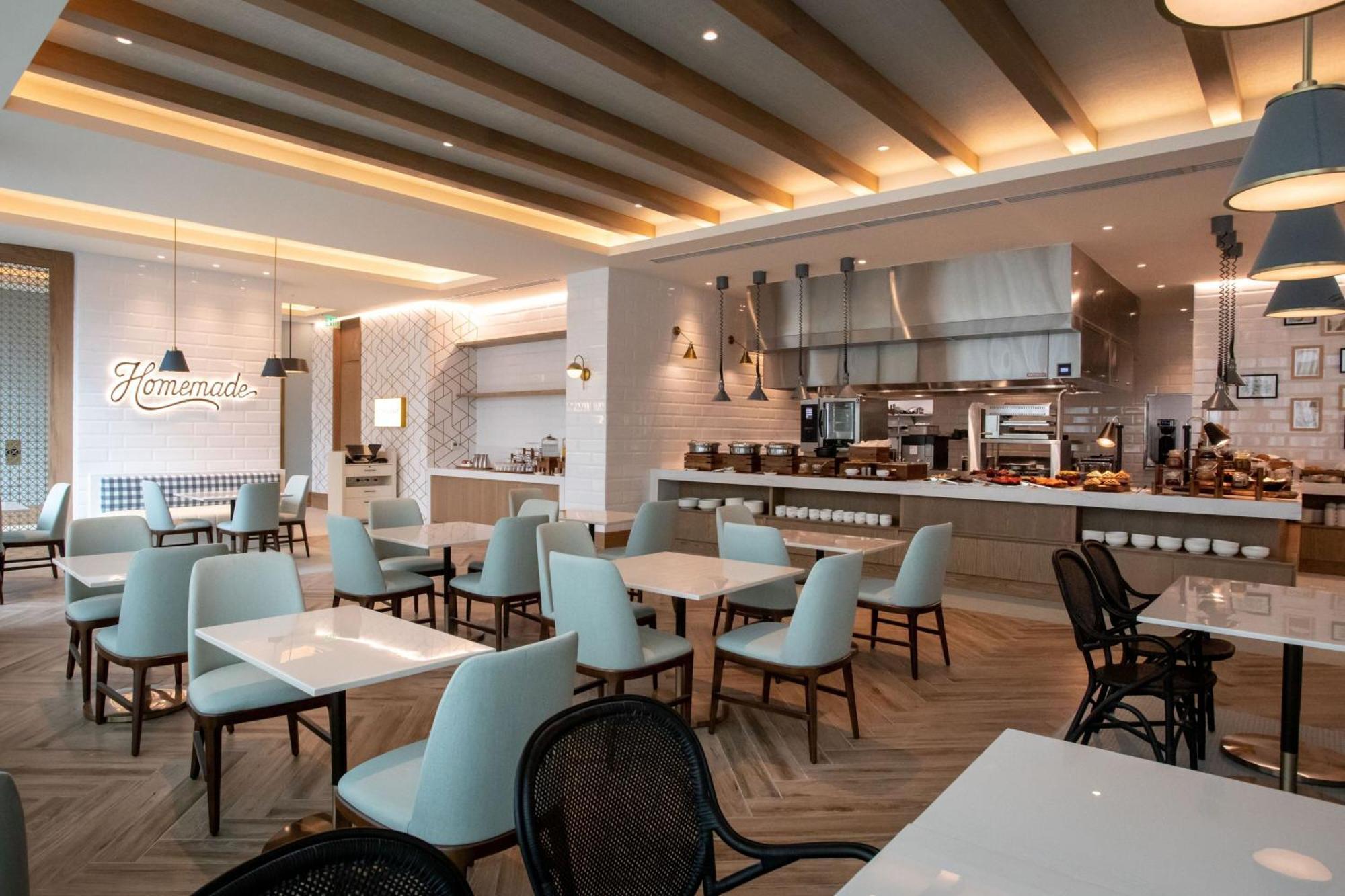 Hotel Courtyard By Marriott Santo Domingo Piantini Exterior foto